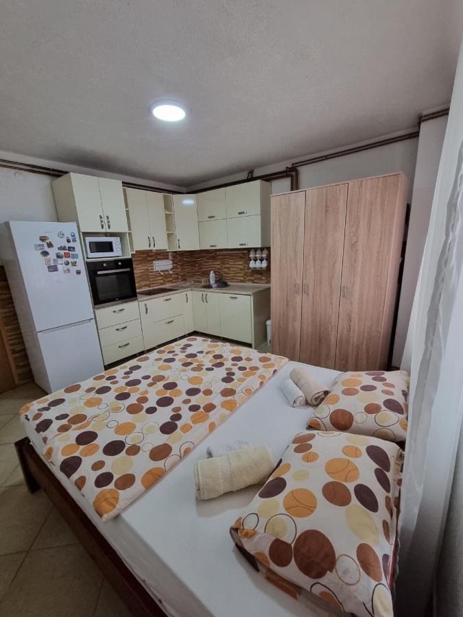 סוטומורה Guest House Vukmarkovic מראה חיצוני תמונה