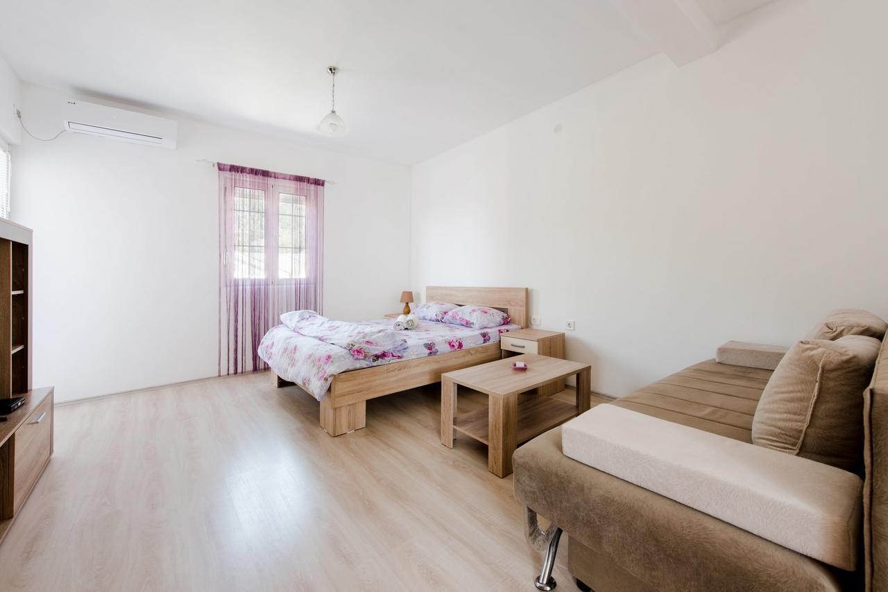 סוטומורה Guest House Vukmarkovic מראה חיצוני תמונה