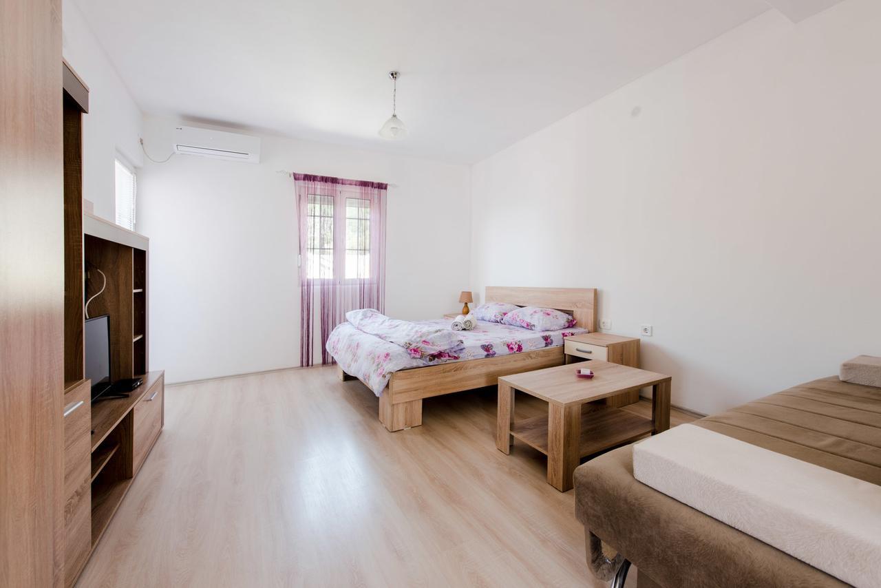 סוטומורה Guest House Vukmarkovic מראה חיצוני תמונה