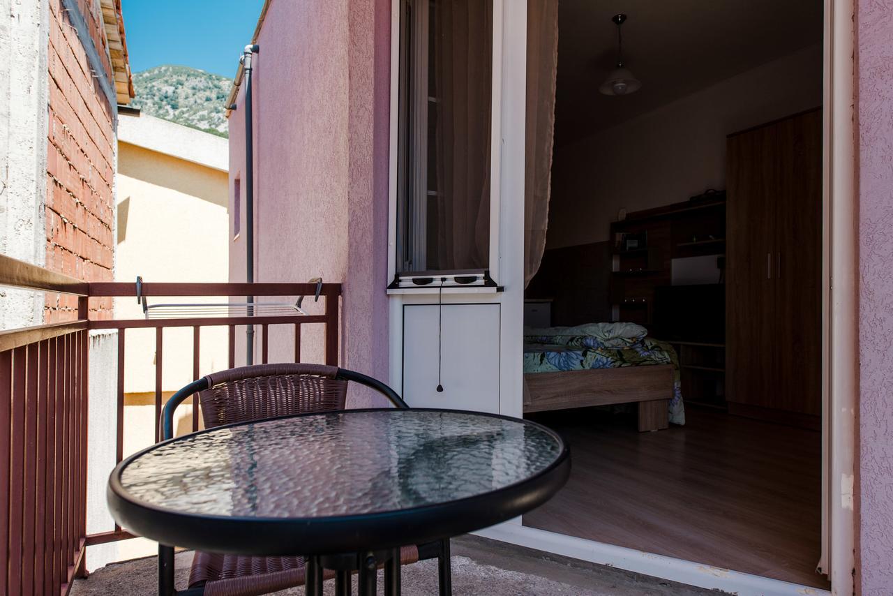 סוטומורה Guest House Vukmarkovic מראה חיצוני תמונה