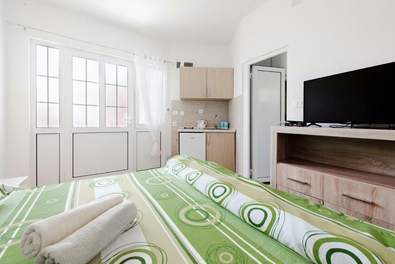 סוטומורה Guest House Vukmarkovic מראה חיצוני תמונה