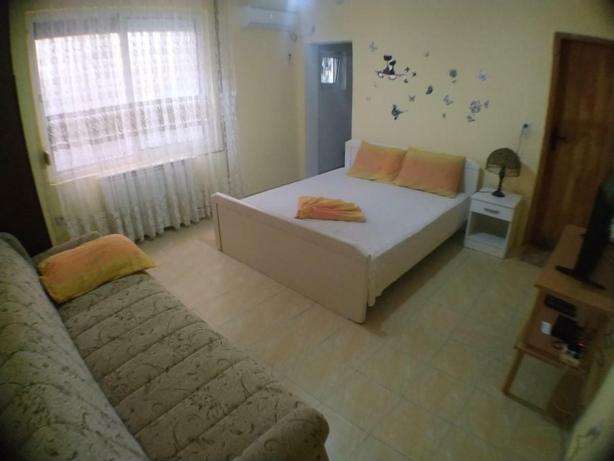 סוטומורה Guest House Vukmarkovic מראה חיצוני תמונה